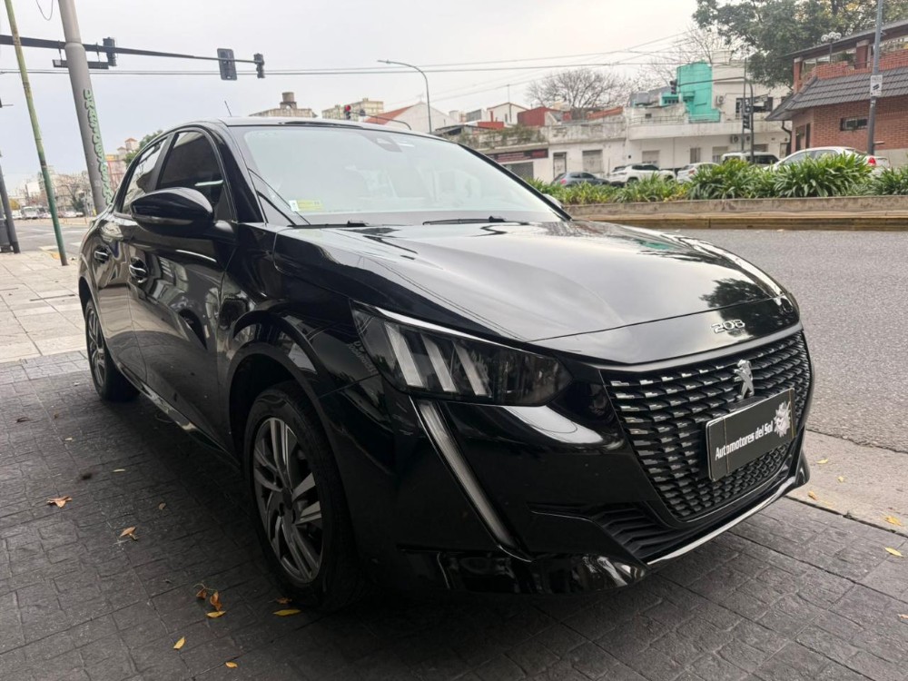 Peugeot 208 Feline — foto 7